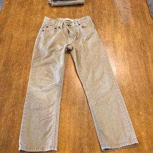 Boy’s slim Levi’s pants. 6-7 years.